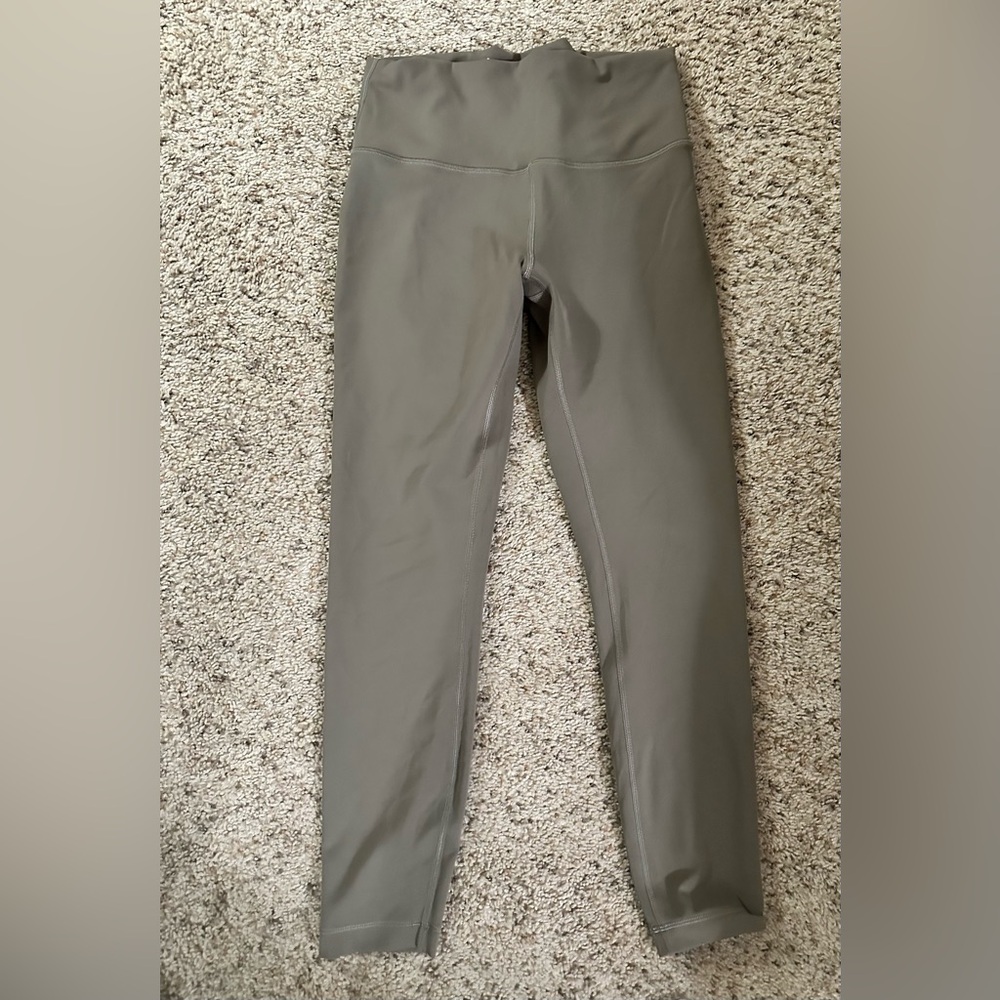 Lululemon Wunder Train HR 25” leggings
